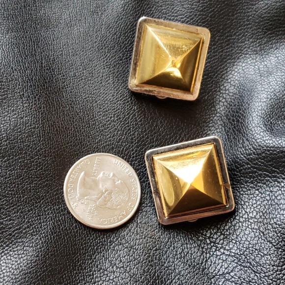 *Host Pick* Hermes Médor earrings 100% Authentic - Picture 6 of 6